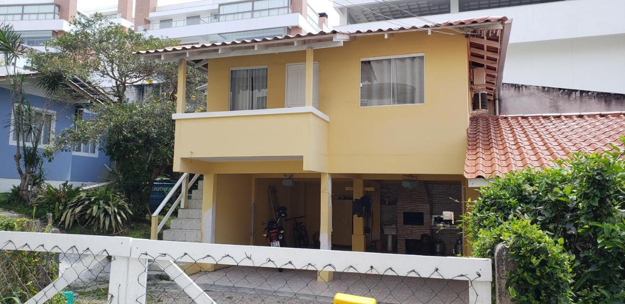 Casa De 2 Quartos No Centro De Bombinhas Exterior photo